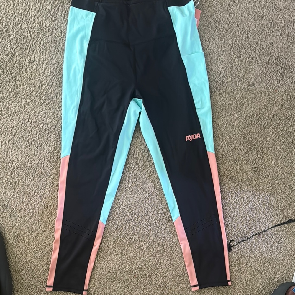 Ayda laser, cut performance Leggings